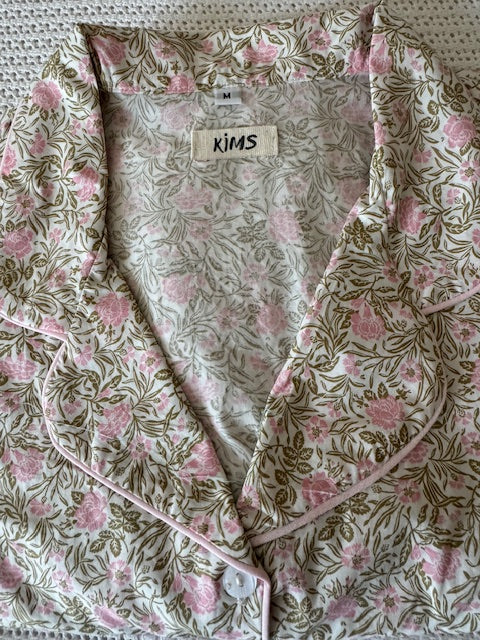 Short sleeve top , Long pants : Soft pink blossom