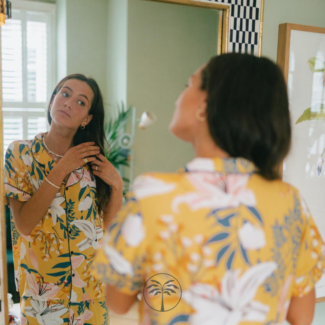 LARGE LILY Short sleeve top with Long Pants