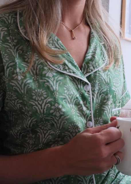 Sunshine stencil set . Short sleeve top with Long pants